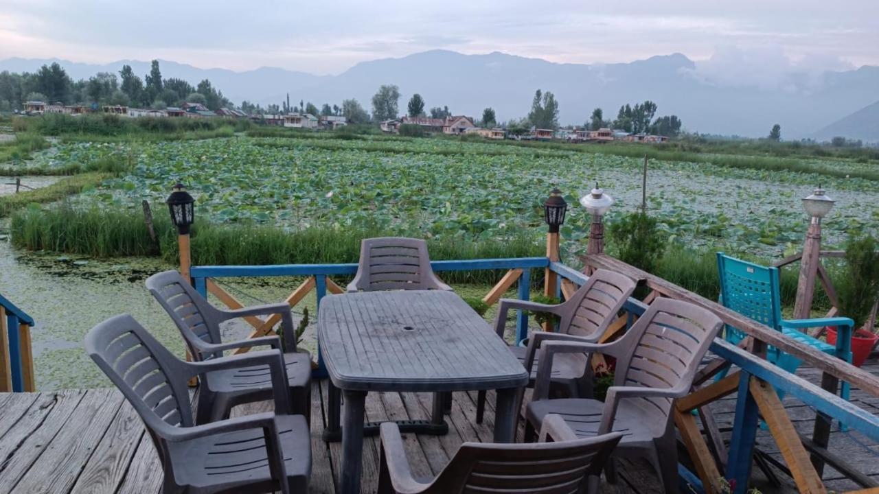 Hotel Golden Hopes Group Of Houseboats Srīnagar Exteriér fotografie